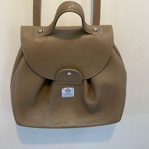 I Medici - Italian Leather Backpack - convertible, taupe color